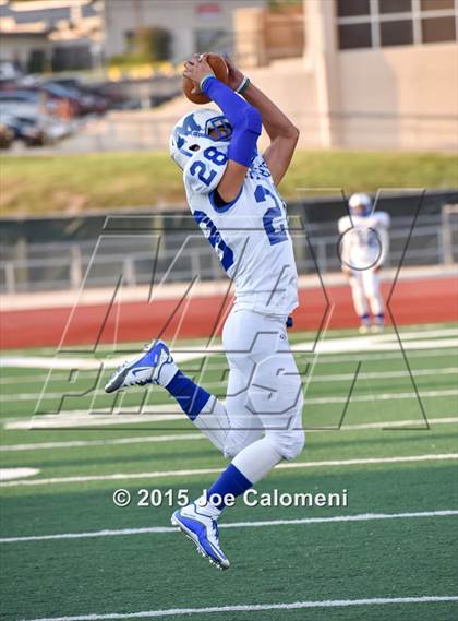 Thumbnail 2 in MacArthur [Douglas] vs Madison (BAC) photogallery.