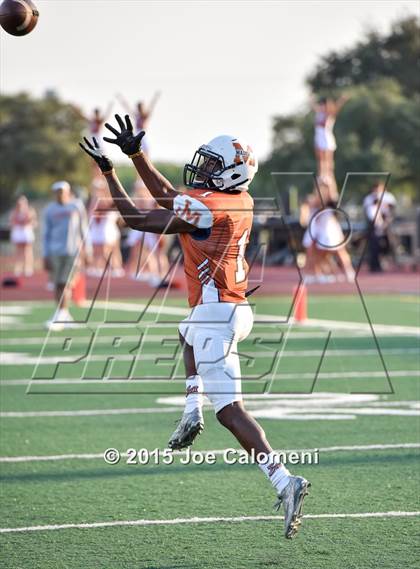Thumbnail 3 in MacArthur [Douglas] vs Madison (BAC) photogallery.