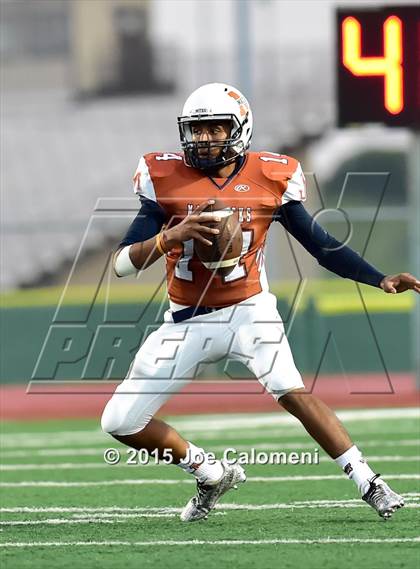 Thumbnail 2 in MacArthur [Douglas] vs Madison (BAC) photogallery.