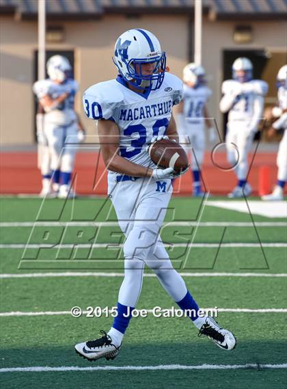 Thumbnail 1 in MacArthur [Douglas] vs Madison (BAC) photogallery.