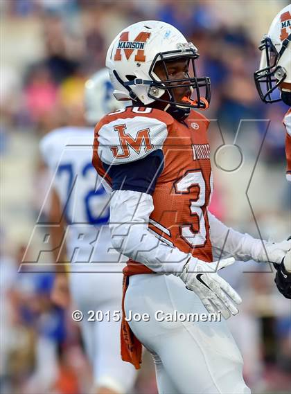 Thumbnail 3 in MacArthur [Douglas] vs Madison (BAC) photogallery.