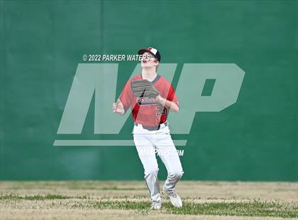 Thumbnail 2 in Holy Cross vs St. Martin's Episcopal photogallery.