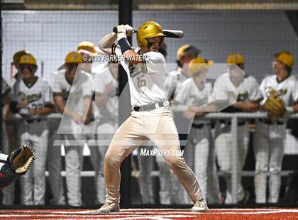 Thumbnail 2 in Holy Cross vs St. Martin's Episcopal photogallery.