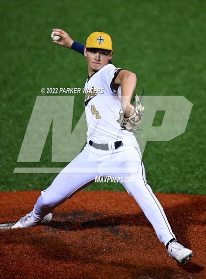 Thumbnail 3 in Holy Cross vs St. Martin's Episcopal photogallery.