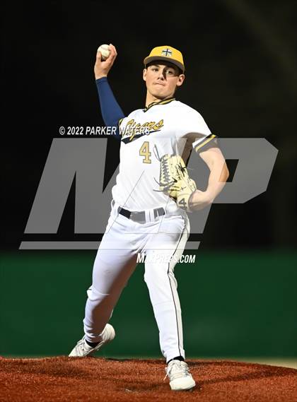 Thumbnail 1 in Holy Cross vs St. Martin's Episcopal photogallery.