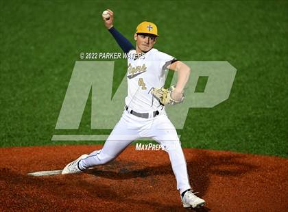 Thumbnail 3 in Holy Cross vs St. Martin's Episcopal photogallery.