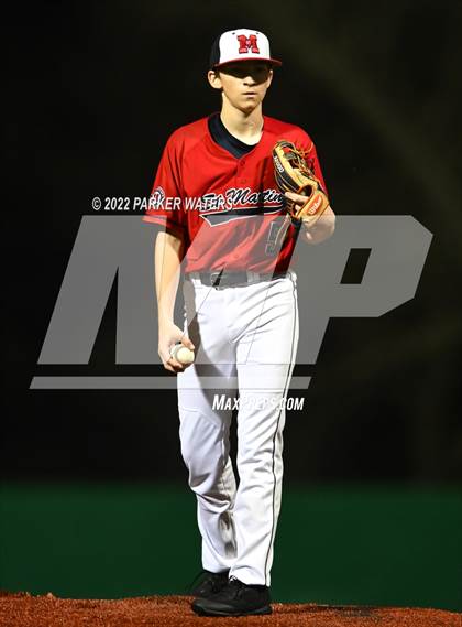 Thumbnail 1 in Holy Cross vs St. Martin's Episcopal photogallery.