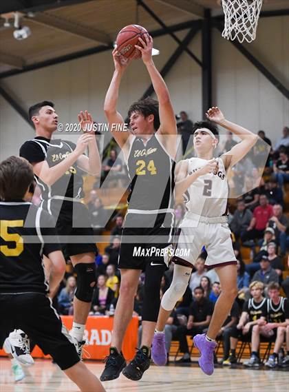 Thumbnail 3 in El Capitan vs. Calexico (CIF SDS D4 Final) photogallery.