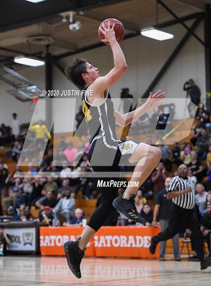 Thumbnail 1 in El Capitan vs. Calexico (CIF SDS D4 Final) photogallery.