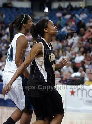 Thumbnail 2 in Magnolia vs. Sacred Heart Cathedral (CIF State D3 Final) photogallery.