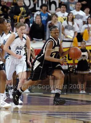 Thumbnail 2 in Magnolia vs. Sacred Heart Cathedral (CIF State D3 Final) photogallery.