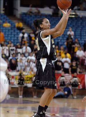 Thumbnail 1 in Magnolia vs. Sacred Heart Cathedral (CIF State D3 Final) photogallery.