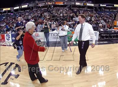 Thumbnail 1 in Magnolia vs. Sacred Heart Cathedral (CIF State D3 Final) photogallery.
