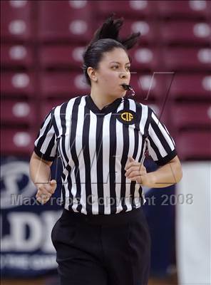 Thumbnail 2 in Magnolia vs. Sacred Heart Cathedral (CIF State D3 Final) photogallery.