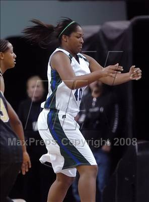 Thumbnail 3 in Magnolia vs. Sacred Heart Cathedral (CIF State D3 Final) photogallery.
