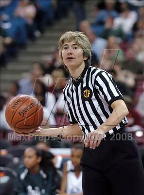 Thumbnail 1 in Magnolia vs. Sacred Heart Cathedral (CIF State D3 Final) photogallery.