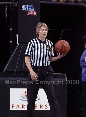 Thumbnail 2 in Magnolia vs. Sacred Heart Cathedral (CIF State D3 Final) photogallery.