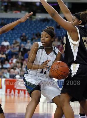 Thumbnail 3 in Magnolia vs. Sacred Heart Cathedral (CIF State D3 Final) photogallery.