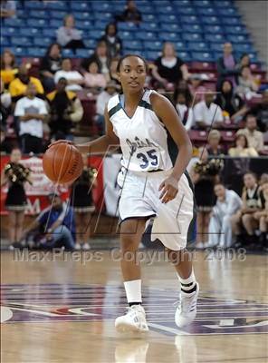 Thumbnail 2 in Magnolia vs. Sacred Heart Cathedral (CIF State D3 Final) photogallery.