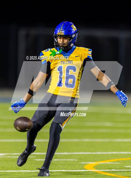 Thumbnail 2 in King @ Channelview photogallery.