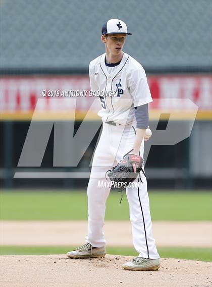 Thumbnail 3 in Lake View vs. Jones (Chicago Public League Final) photogallery.