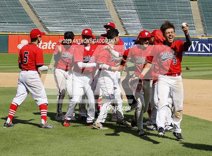 Thumbnail 2 in Lake View vs. Jones (Chicago Public League Final) photogallery.