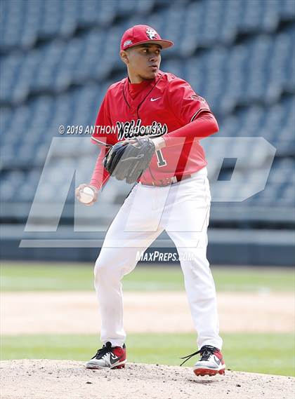 Thumbnail 1 in Lake View vs. Jones (Chicago Public League Final) photogallery.