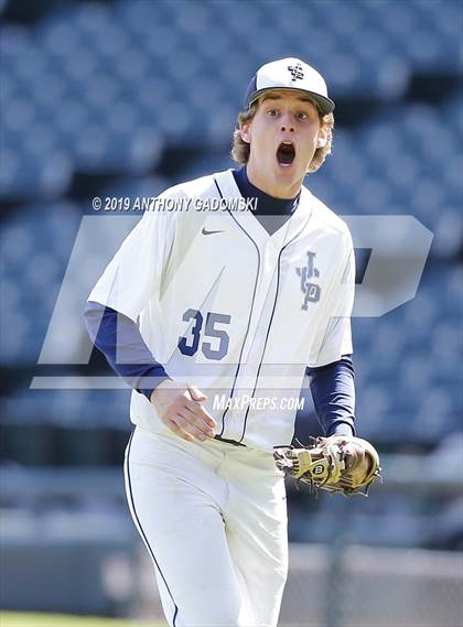 Thumbnail 3 in Lake View vs. Jones (Chicago Public League Final) photogallery.