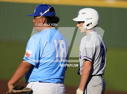 Thumbnail 1 in Wills Point vs Mount Vernon photogallery.