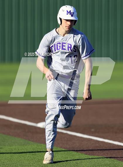 Thumbnail 1 in Wills Point vs Mount Vernon photogallery.