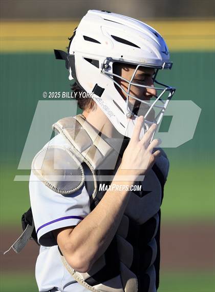 Thumbnail 1 in Wills Point vs Mount Vernon photogallery.