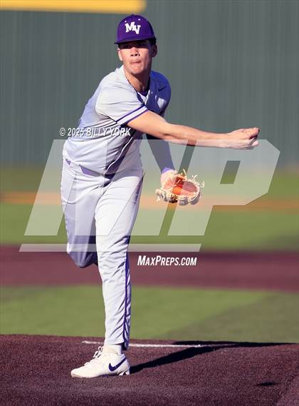 Thumbnail 3 in Wills Point vs Mount Vernon photogallery.