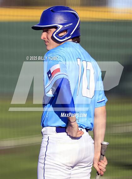 Thumbnail 3 in Wills Point vs Mount Vernon photogallery.