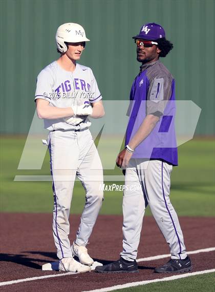 Thumbnail 2 in Wills Point vs Mount Vernon photogallery.