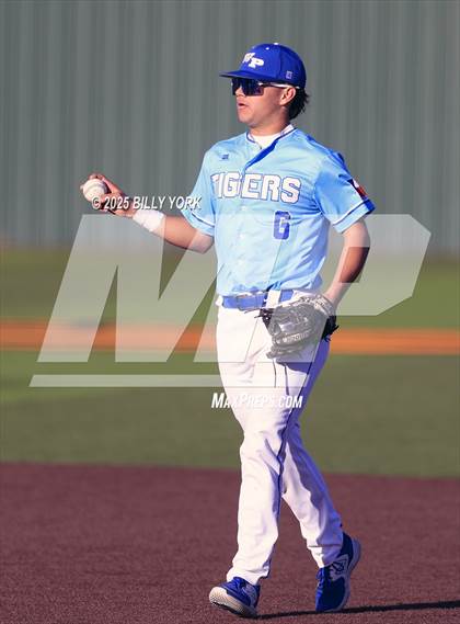 Thumbnail 2 in Wills Point vs Mount Vernon photogallery.