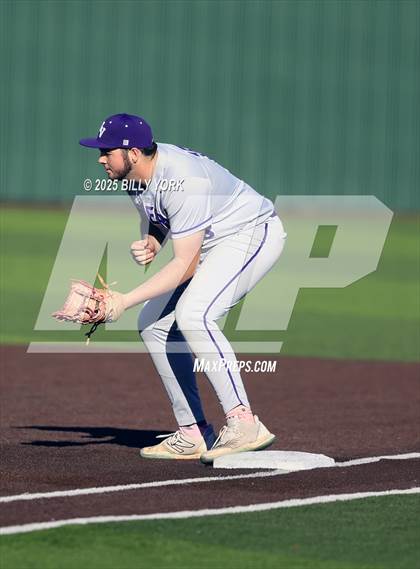 Thumbnail 3 in Wills Point vs Mount Vernon photogallery.
