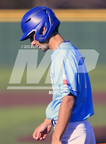 Thumbnail 2 in Wills Point vs Mount Vernon photogallery.