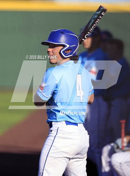 Thumbnail 1 in Wills Point vs Mount Vernon photogallery.