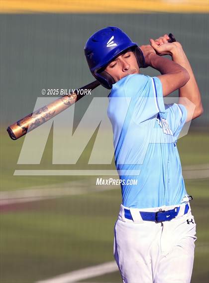 Thumbnail 1 in Wills Point vs Mount Vernon photogallery.