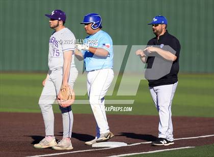 Thumbnail 2 in Wills Point vs Mount Vernon photogallery.