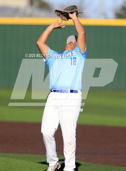 Thumbnail 3 in Wills Point vs Mount Vernon photogallery.