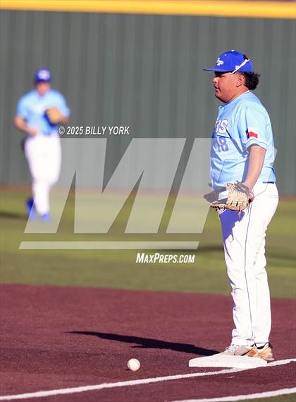 Thumbnail 2 in Wills Point vs Mount Vernon photogallery.