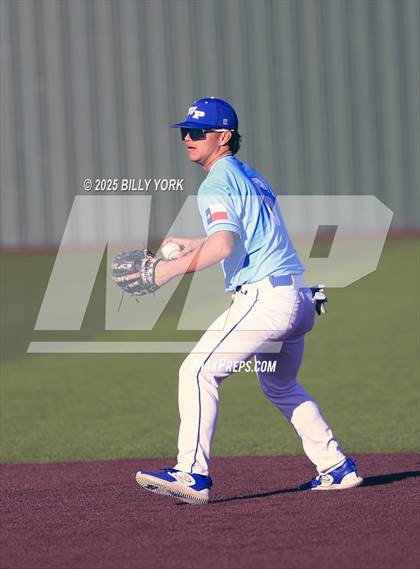 Thumbnail 1 in Wills Point vs Mount Vernon photogallery.