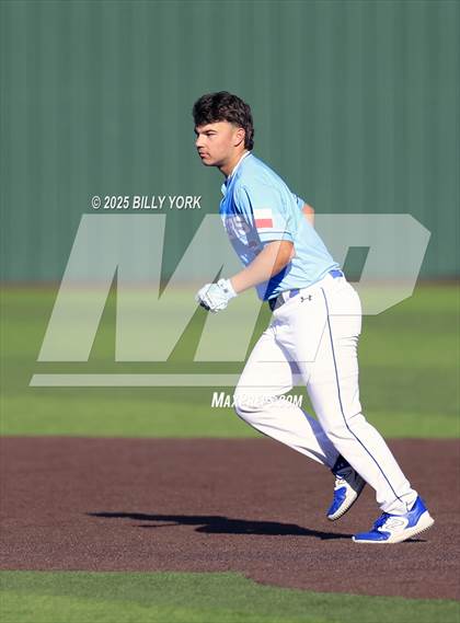 Thumbnail 1 in Wills Point vs Mount Vernon photogallery.