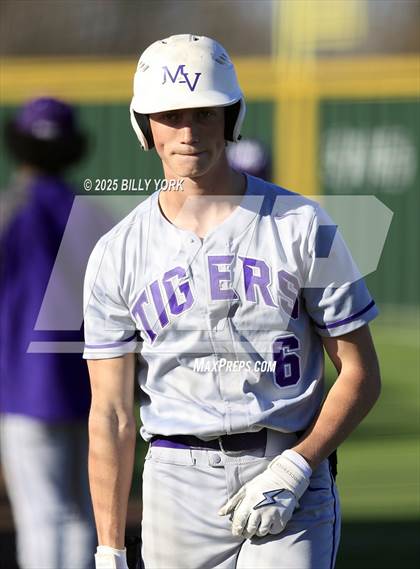 Thumbnail 3 in Wills Point vs Mount Vernon photogallery.