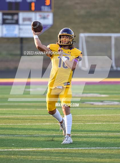 Thumbnail 1 in Omaha Westside @ Bellevue West photogallery.
