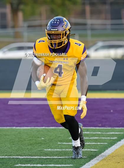 Thumbnail 1 in Omaha Westside @ Bellevue West photogallery.