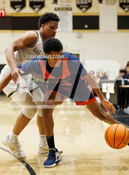 Thumbnail 1 in Oak Park vs. Rolling Hills Prep (CIF SS Division 2AA Round 2) photogallery.