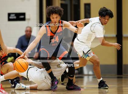 Thumbnail 3 in Oak Park vs. Rolling Hills Prep (CIF SS Division 2AA Round 2) photogallery.