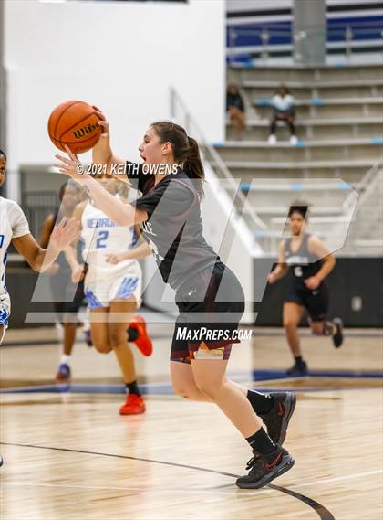 Thumbnail 2 in Lewisville @ Hebron photogallery.